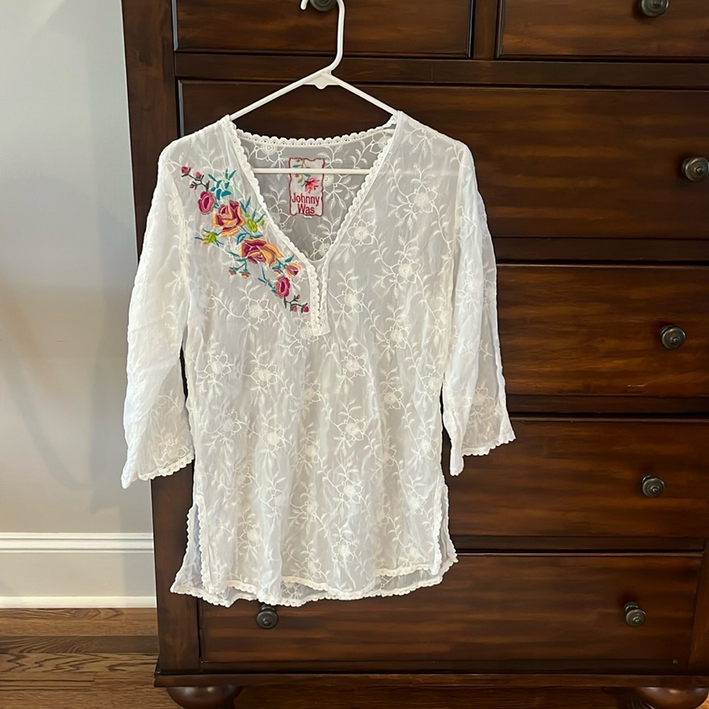 Johnny Was white embroidered blouse